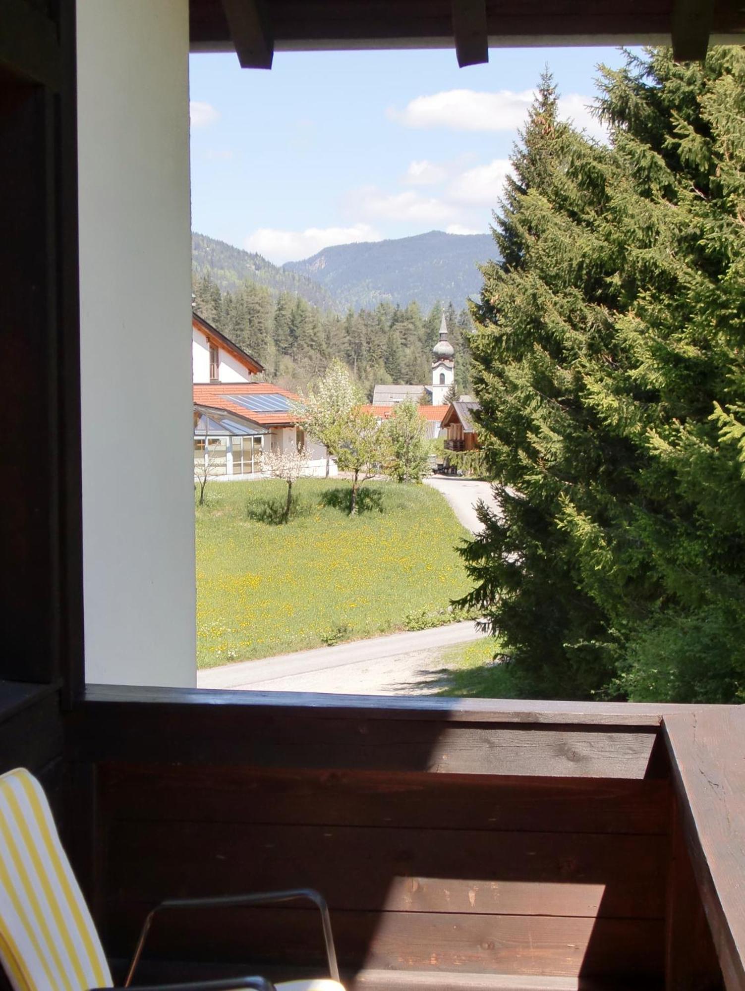 Haus Sonnenspitze - Fam. Nessler Lägenhet Biberwier Exteriör bild